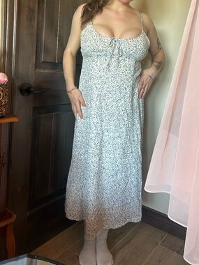 white dress w blue floral print new w tags size medium